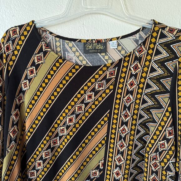 Bob Mackie Size 1X Geometric print boat neck top - Picture 3 of 9